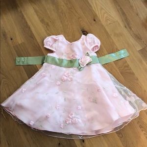 Youngland  size : 24 months  dress